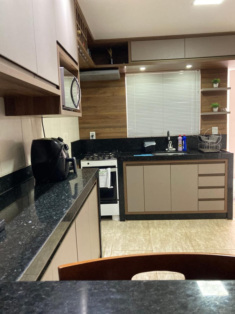 Kitchen or kitchenette, Communal kitchen