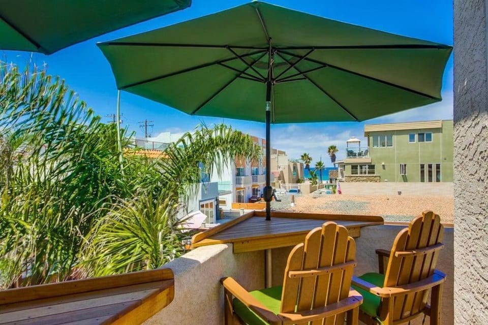 Island Style House in Mission Beach
