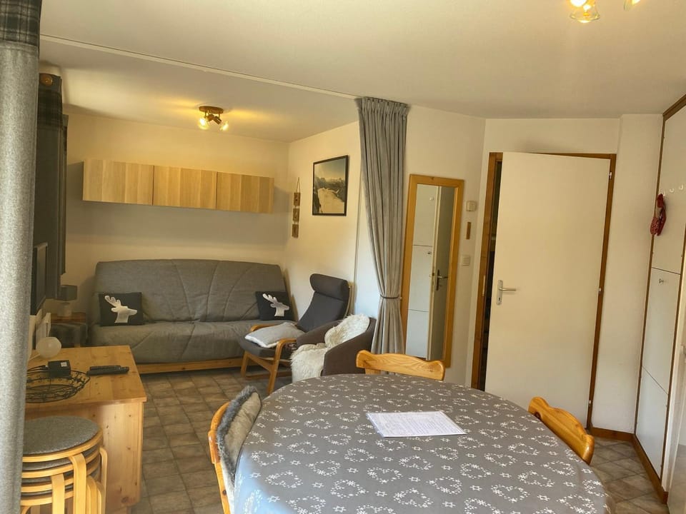 Appartement cosy 2 pièces avec balcon sud et parking à Châtel pour 4 pers - FR-1-198-253 Apartment in Châtel