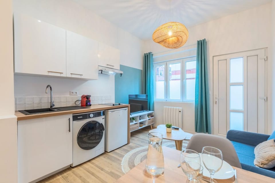 Studio near tram & Parc Barbieux, CHR + parking Apartment in Hauts-de-France