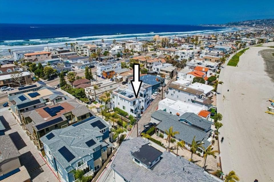 Kennebeck Cove House in Mission Beach