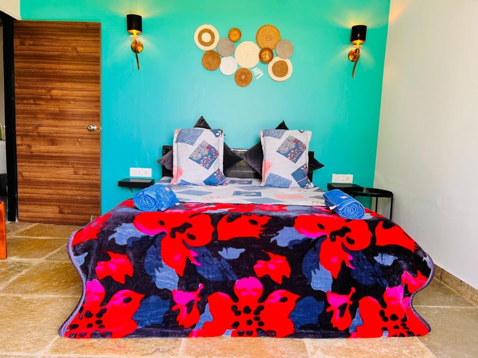 Bed, Bedroom