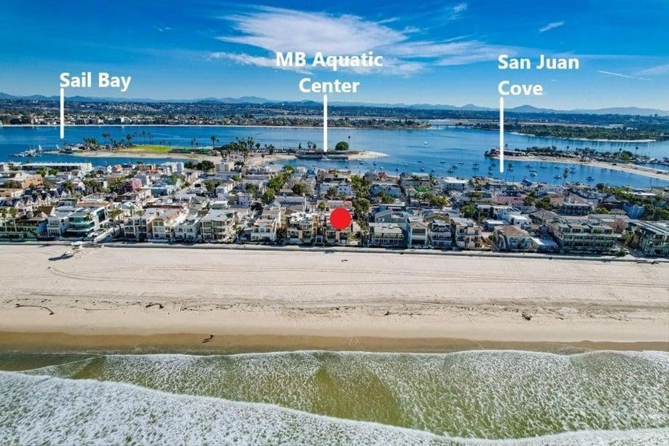 Strandway Suite 2 House in Mission Beach