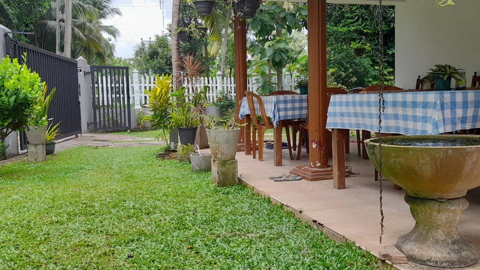 Le Meridien BnB & Travels Bed and Breakfast in Western Province