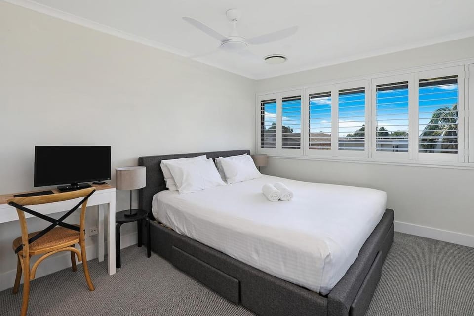 TARA7- On Trend At Taranaki Apartment in Sunshine Coast