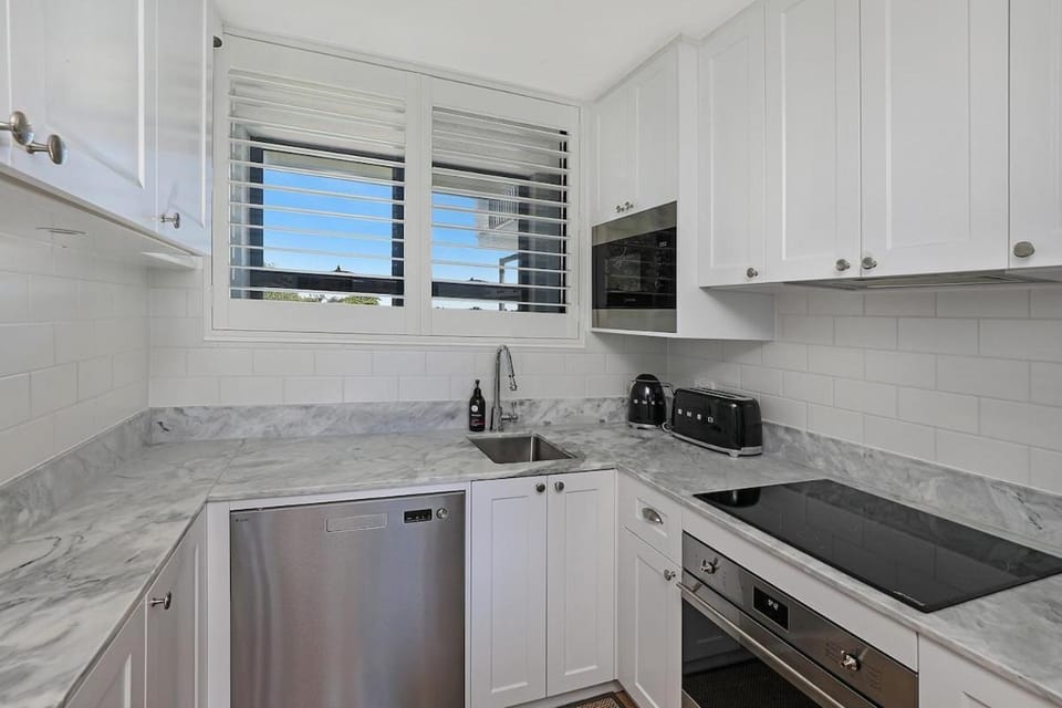 TARA7- On Trend At Taranaki Apartment in Sunshine Coast