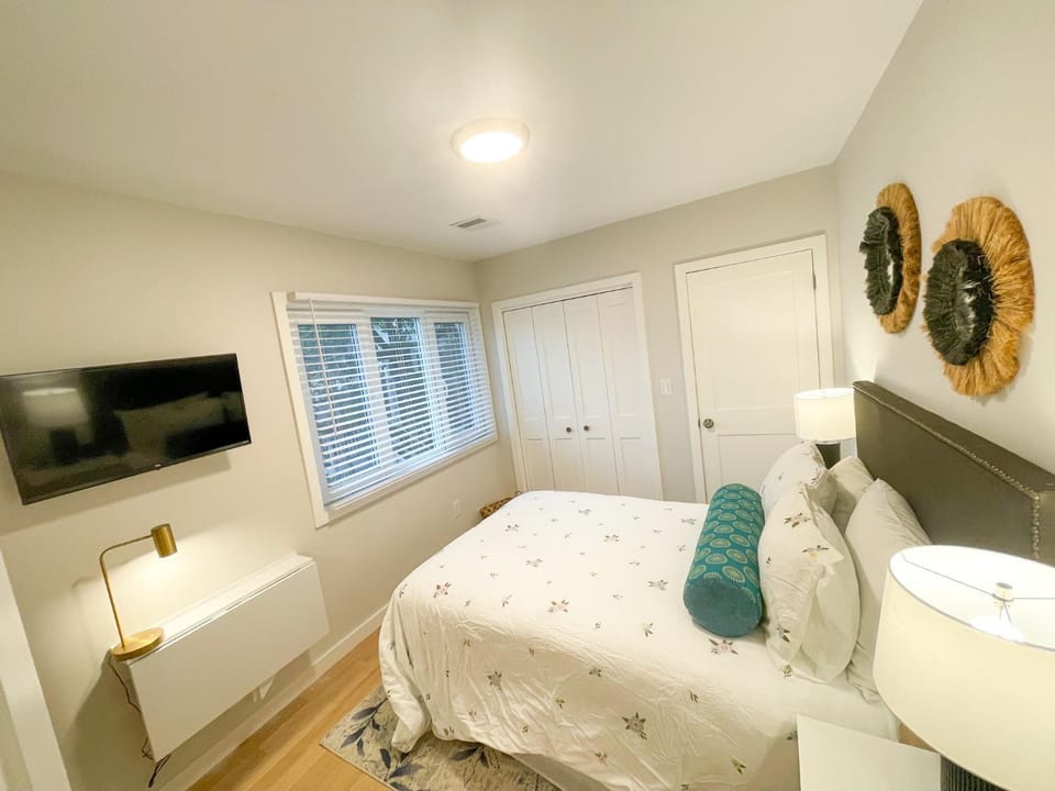 Bedroom, storage