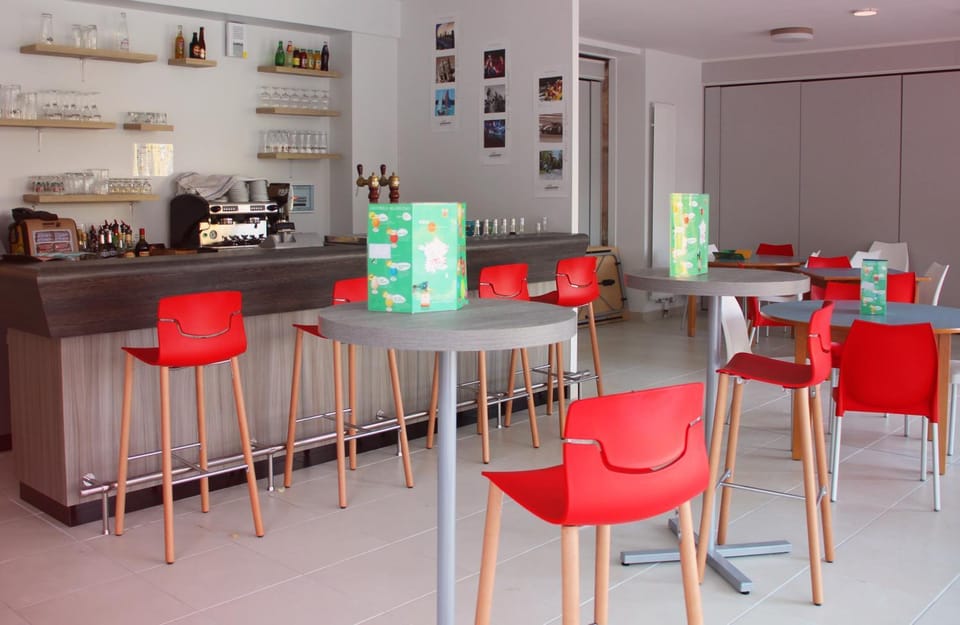 Lounge or bar