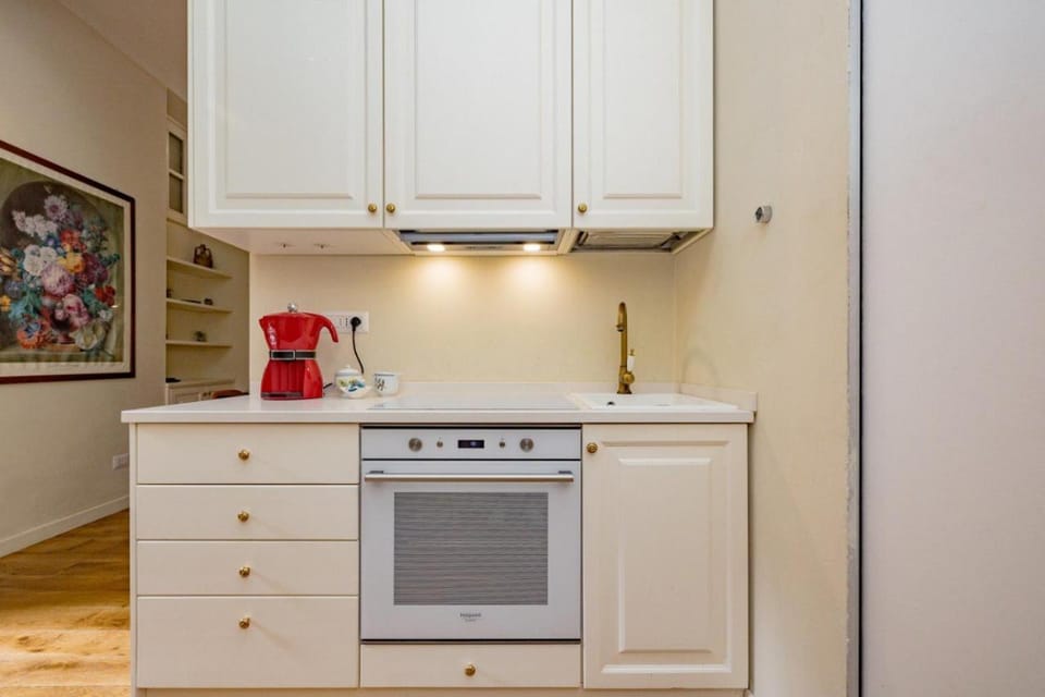 Charme Loft - 5 min Duomo Apartment in Milan