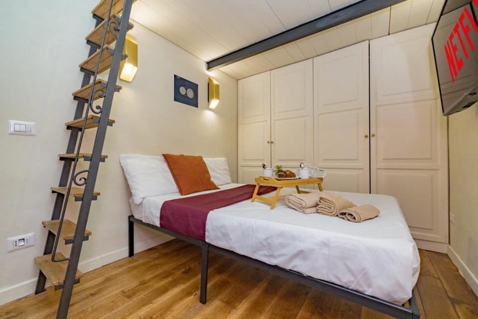 Charme Loft - 5 min Duomo Apartment in Milan
