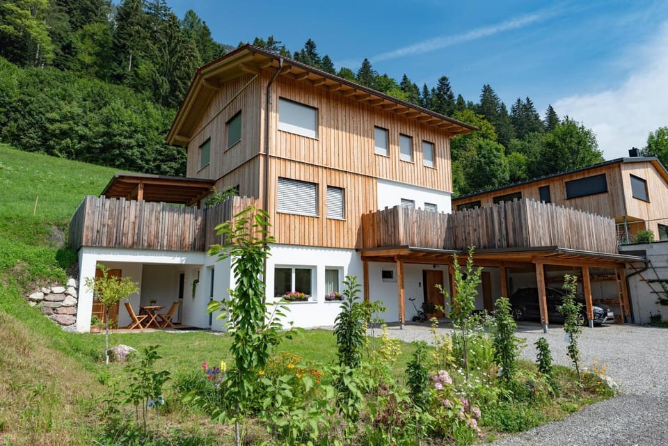 Property building, Day