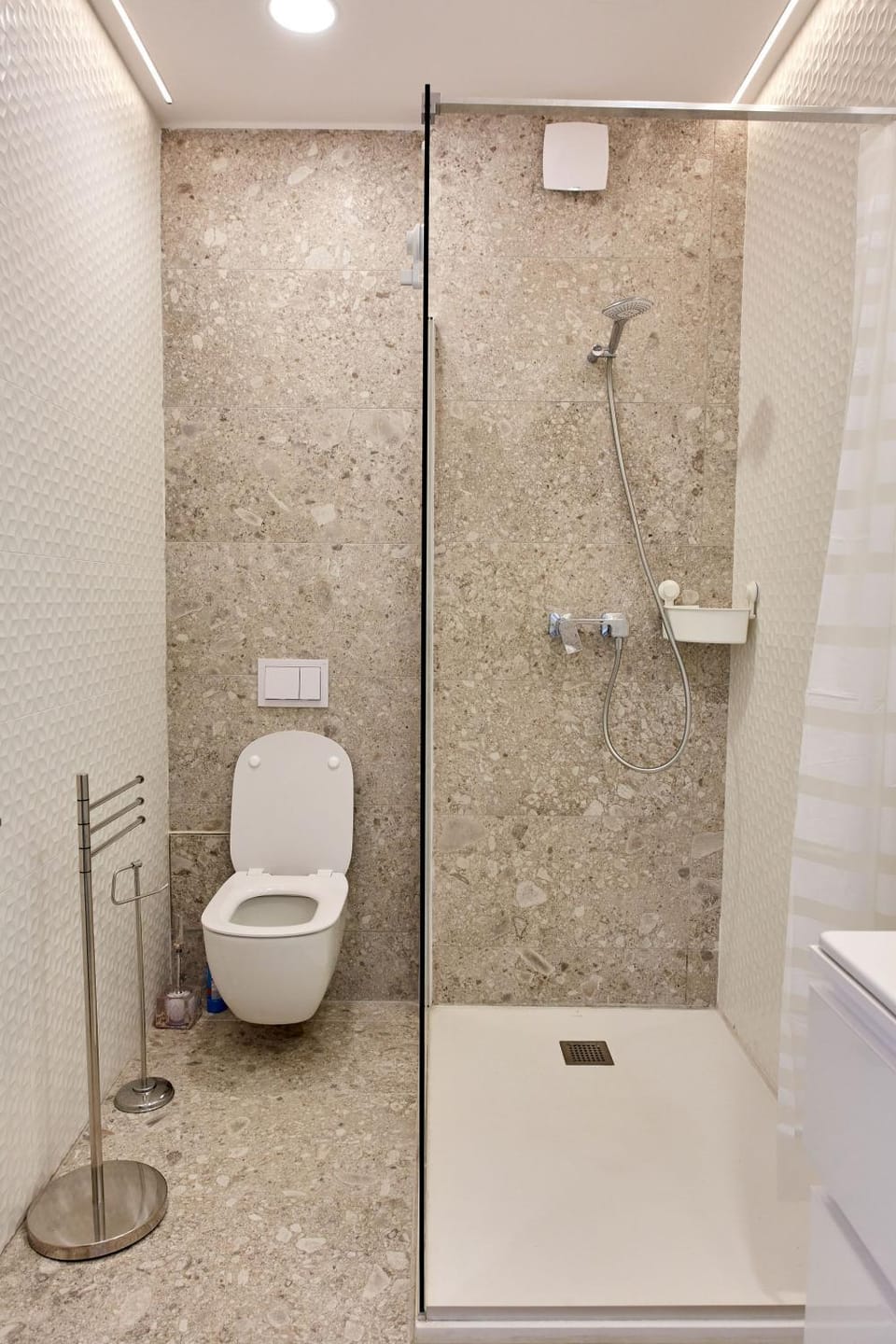 Shower, Toilet, Bathroom