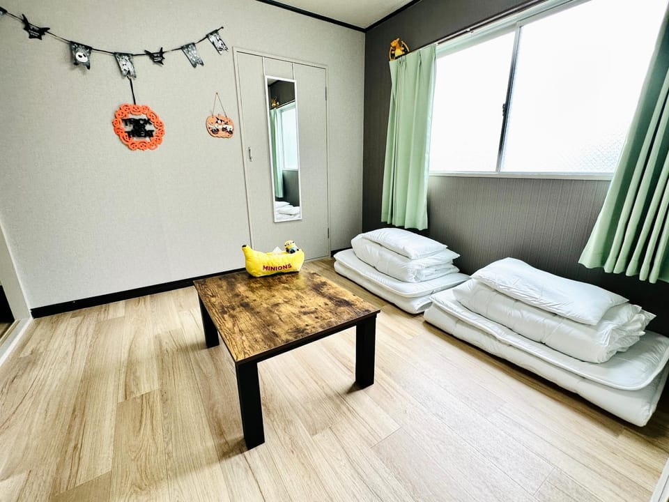 603gblhouse!黒門市場すぐ,目の前!道頓堀難波駅徒歩6分!大阪観光アクセス便利! Apartment in Osaka