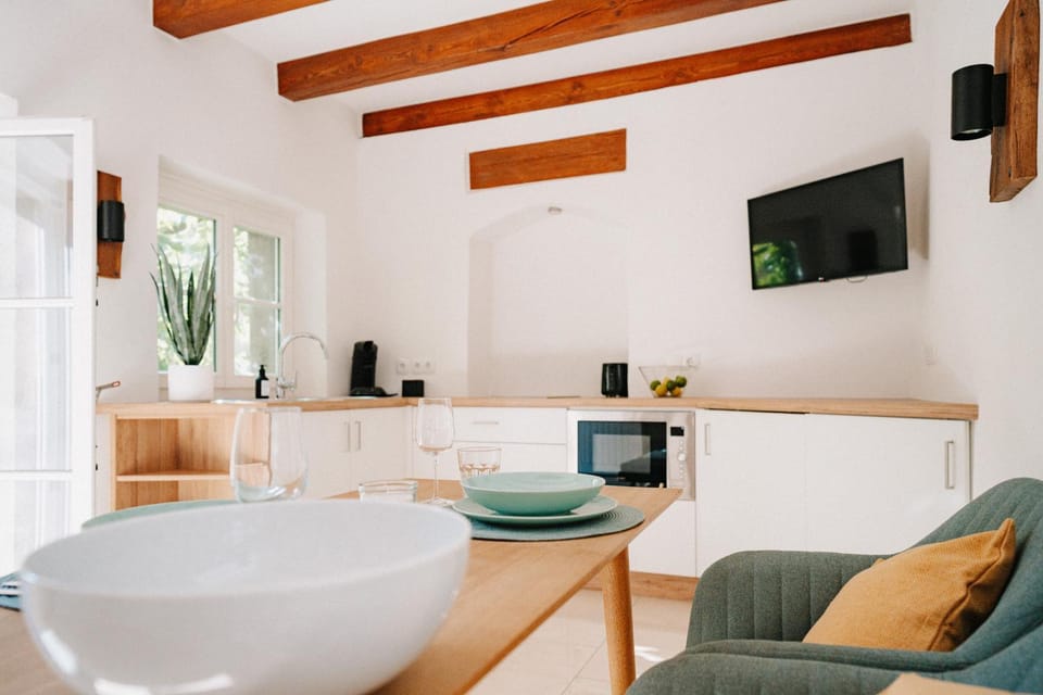 Living room, kitchen