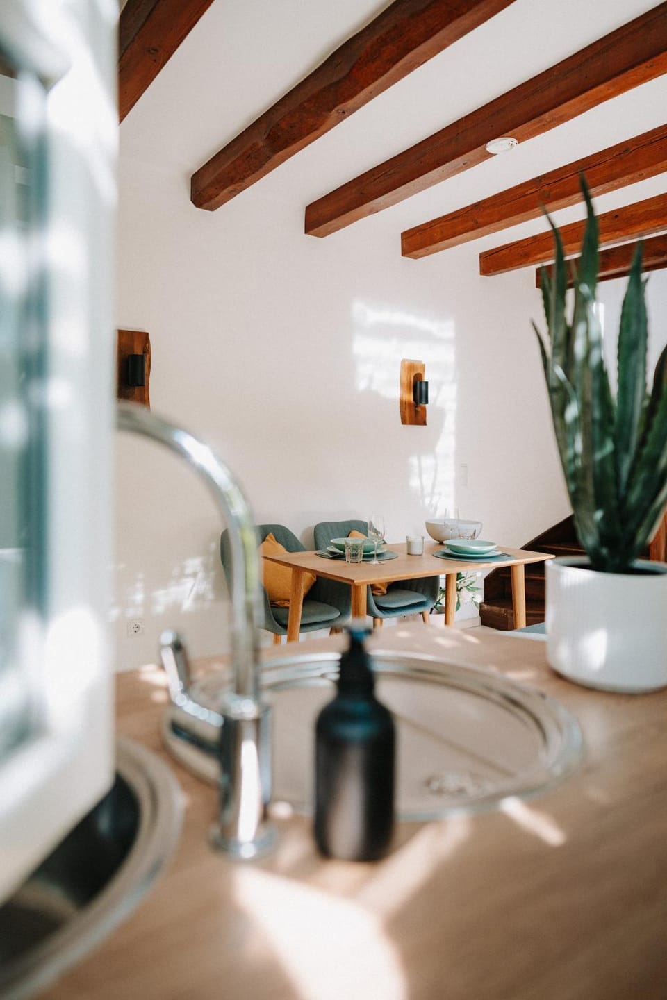 Living room, Dining area, kitchen