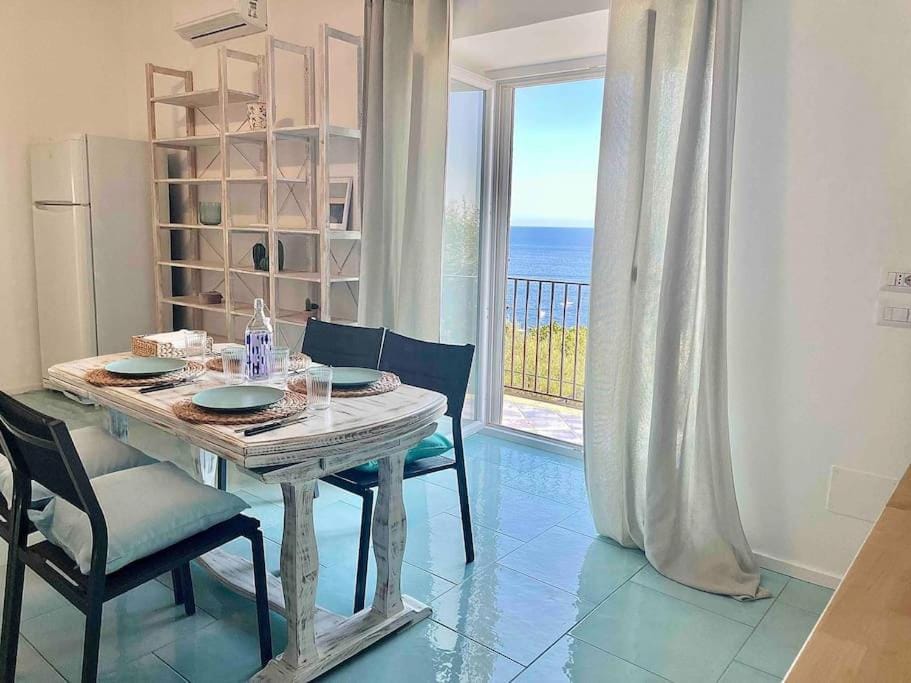 Acquarama House in Campania