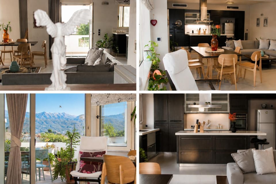 Kitchen or kitchenette, Seating area, Dining area
