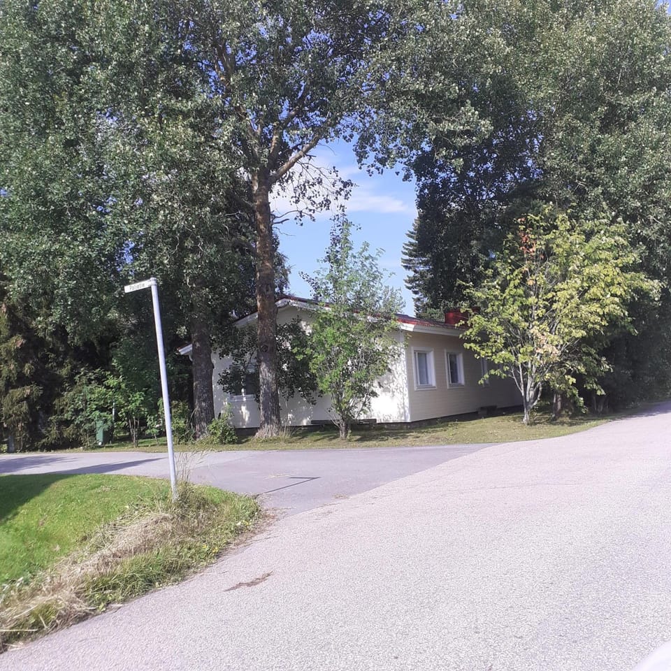 Property building, Street view