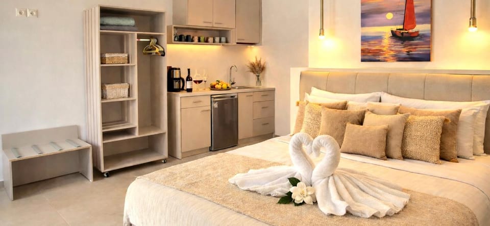 Bed, Kitchen or kitchenette, Photo of the whole room, Bedroom, towels