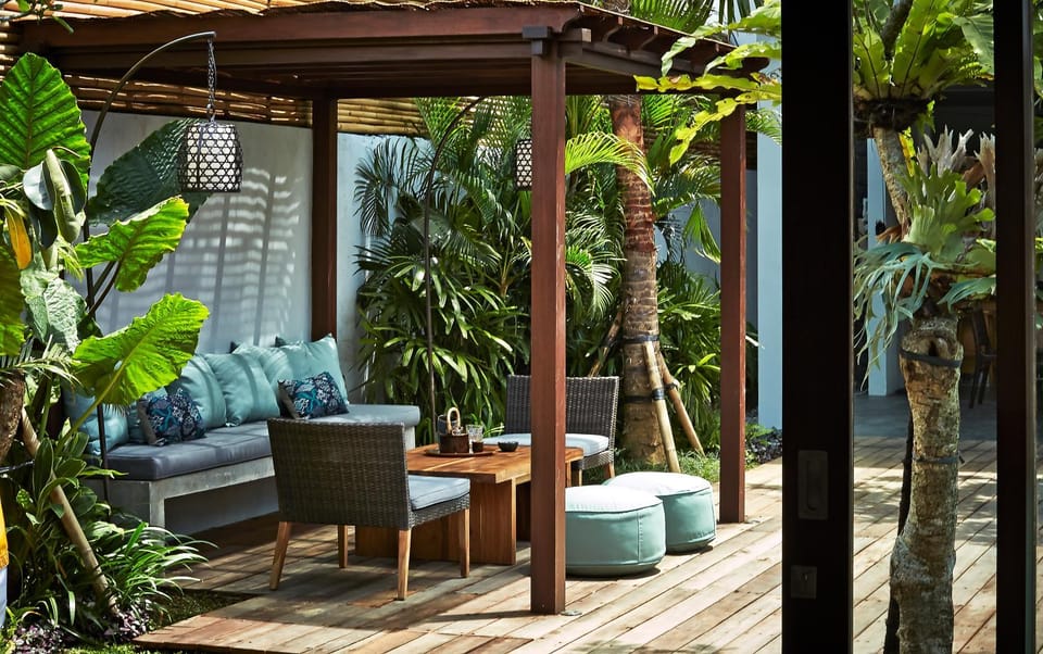 Lounge or bar