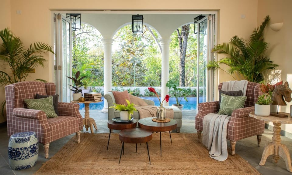 Living room, Seating area
