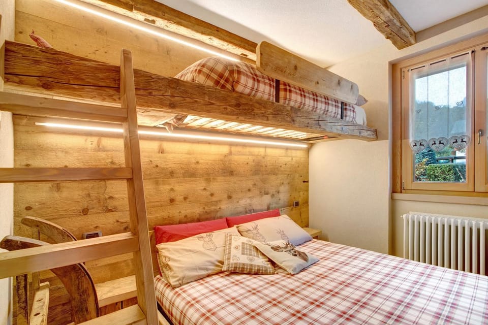 Property building, Living room, Bedroom