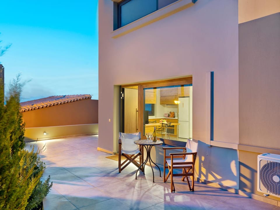 Property building, Balcony/Terrace