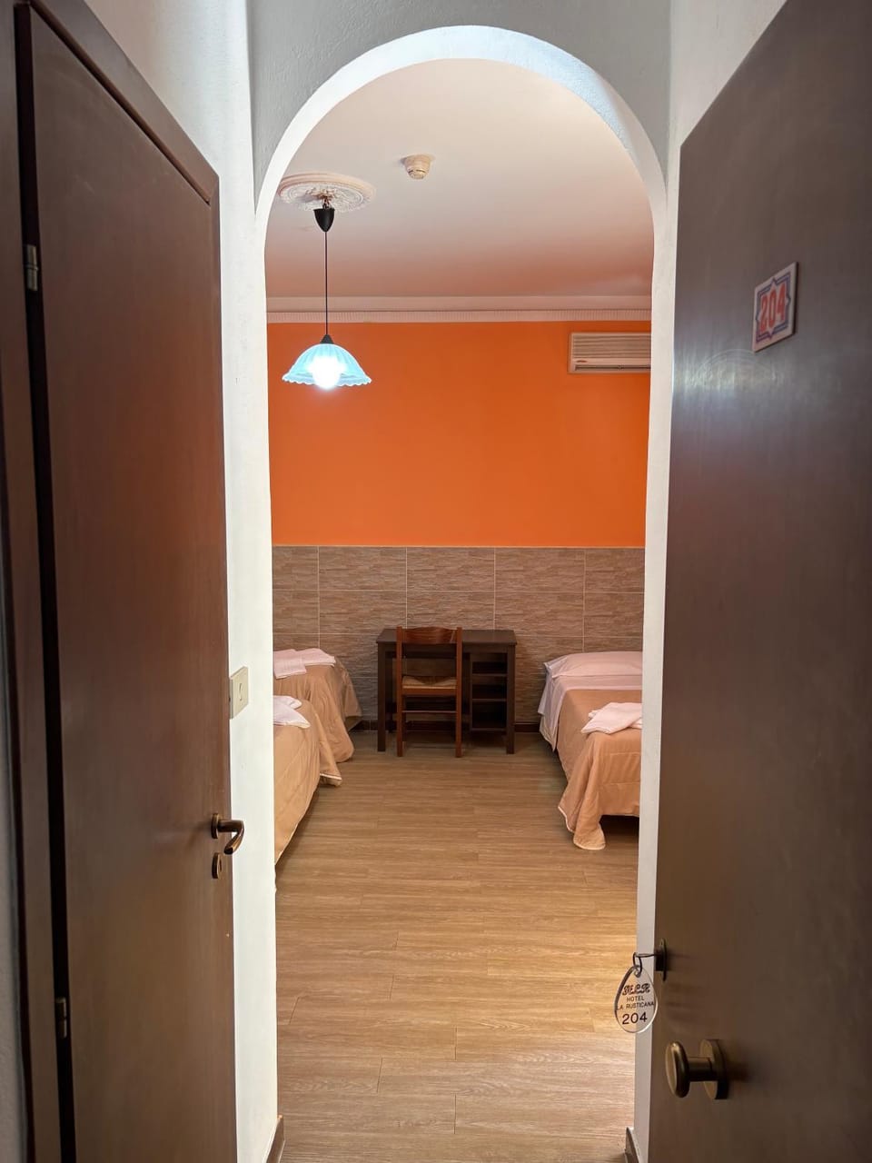 Photo of the whole room