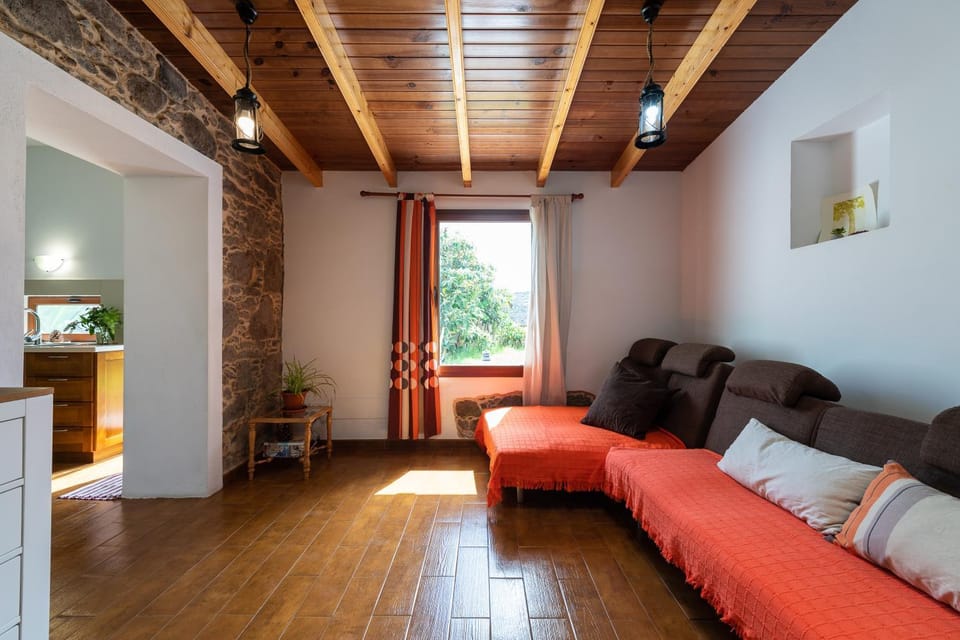 Living room, Lounge or bar