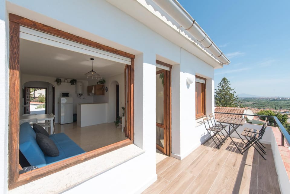Property building, Day, Natural landscape, View (from property/room), Balcony/Terrace, Living room, Seating area, Dining area