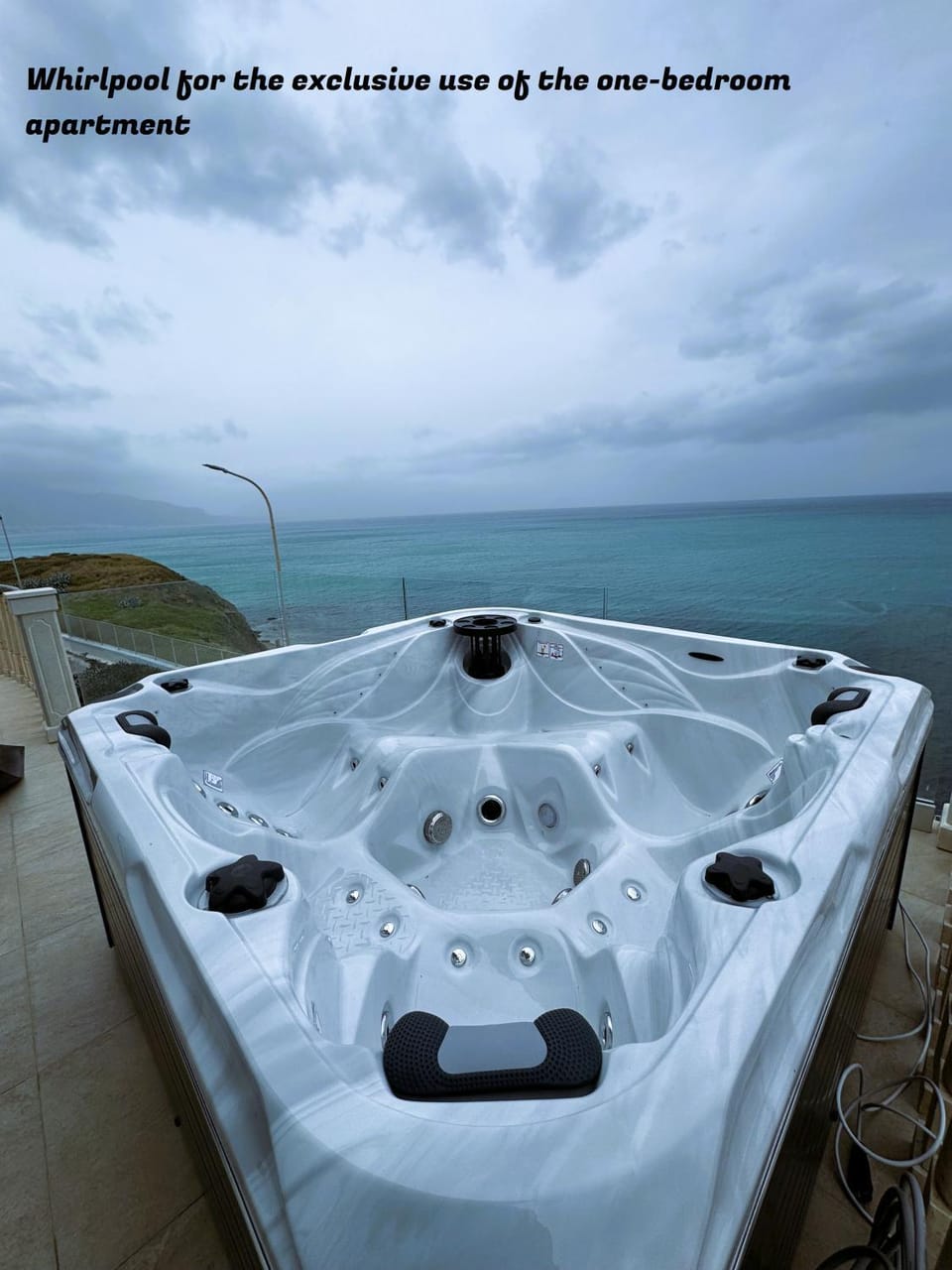 Hot Tub, Hot Tub, Sea view