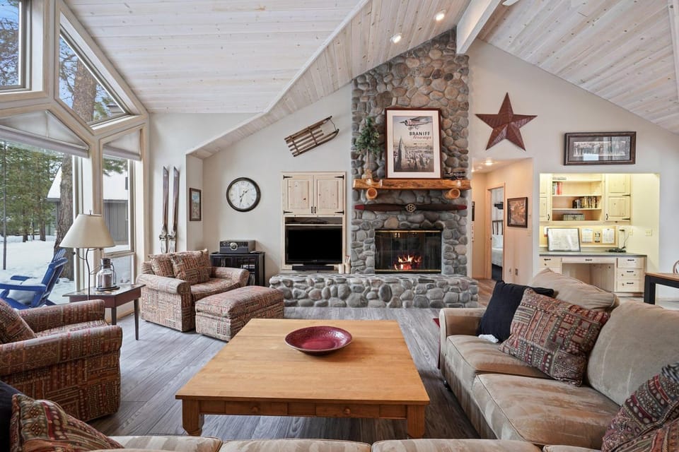 6 Todd House in Sunriver