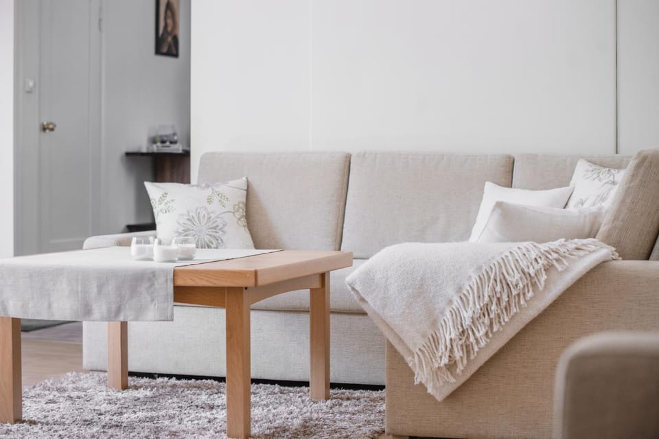 Living room, Seating area, air conditioner