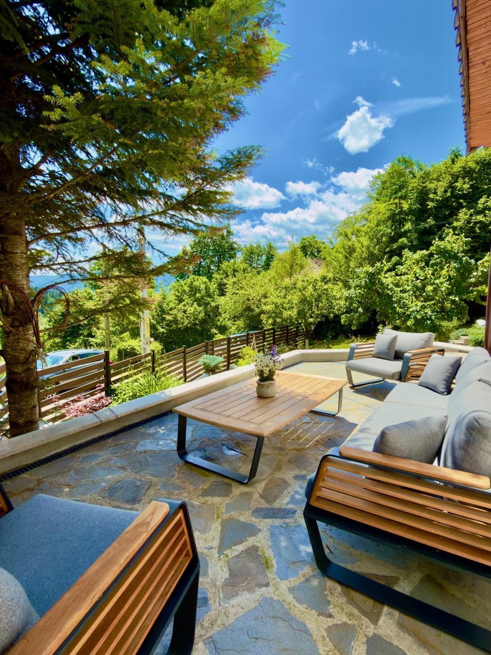 Property building, Seating area