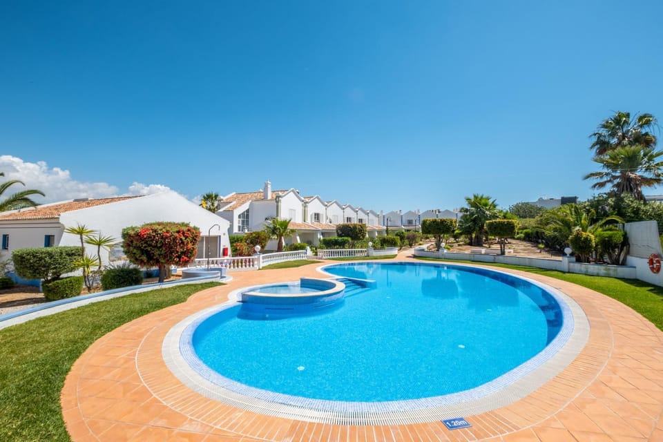 Gale SunBeach Village - Jardins da Gale House in Guia