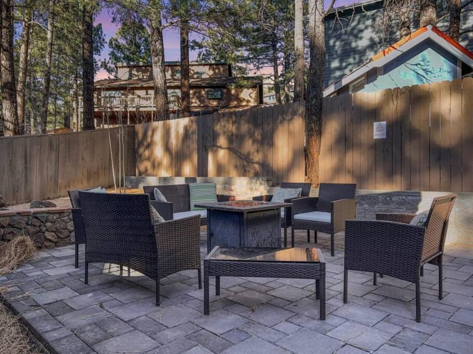 The Entertainer Luxury In The Heart of Flagstaff House in Flagstaff
