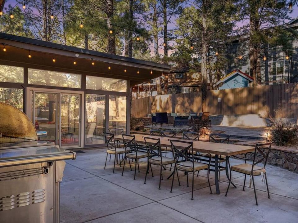 The Entertainer Luxury In The Heart of Flagstaff House in Flagstaff