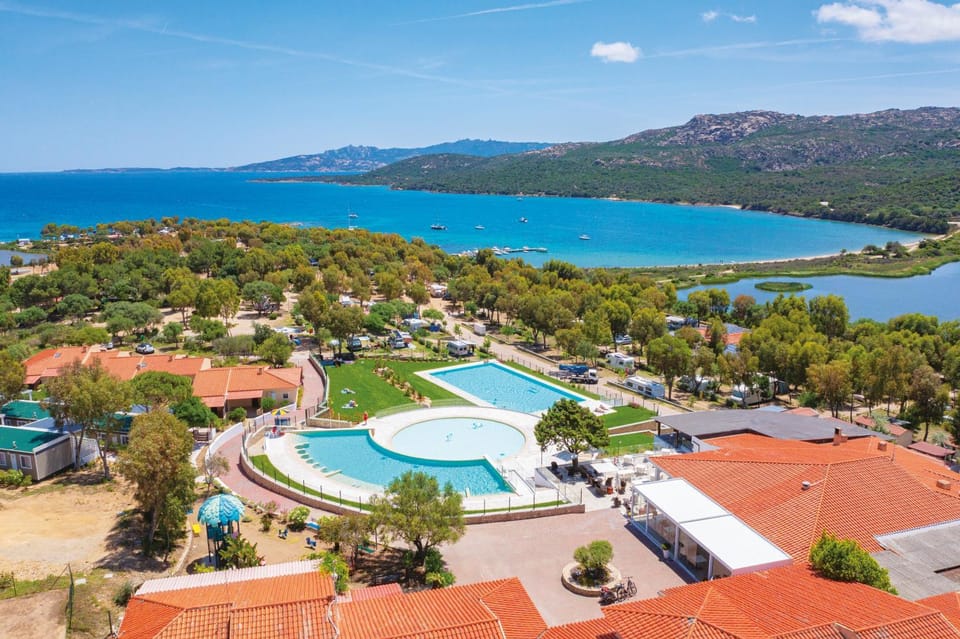 Bird's eye view, Beach, Sea view, Swimming pool