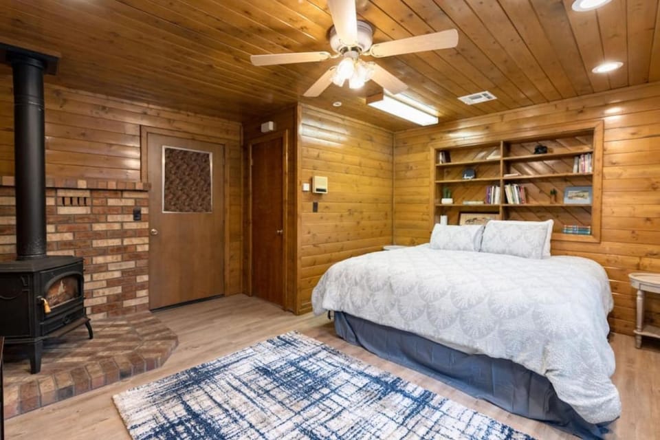 Large Groups Sleeps 20 Must See House in Flagstaff