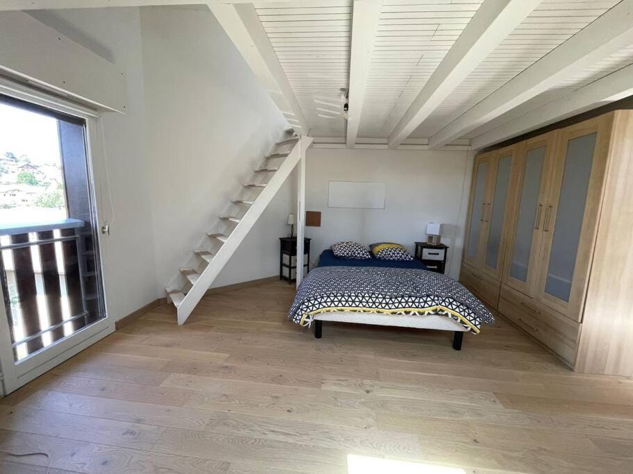 Lumineux, vue montagne Apartment in Annecy