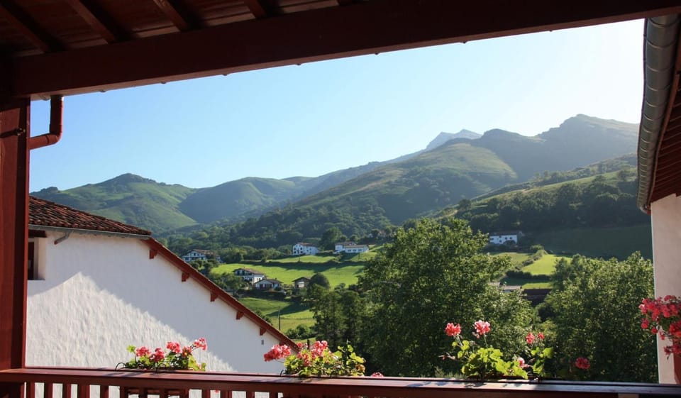 View (from property/room), Balcony/Terrace