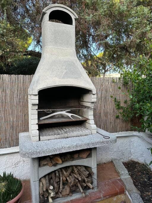 BBQ facilities, flat iron