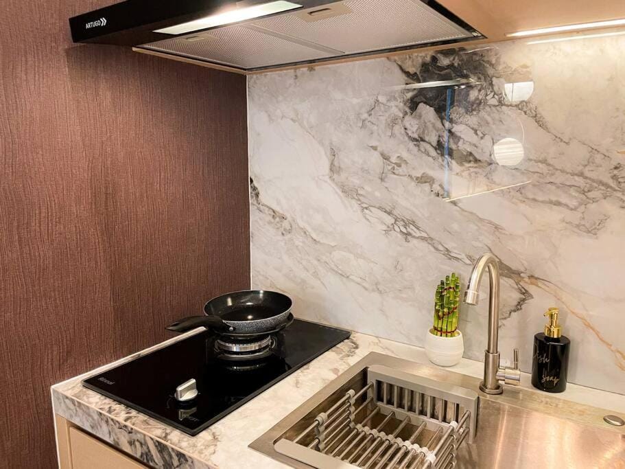 Kitchen or kitchenette, stove