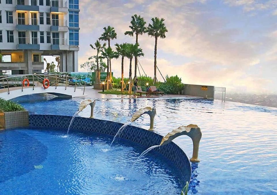 Day, Natural landscape, Pool view, Swimming pool, Swimming pool, sunbed