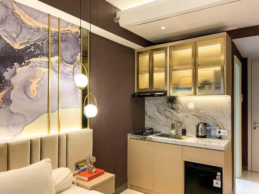 Kitchen or kitchenette, stove