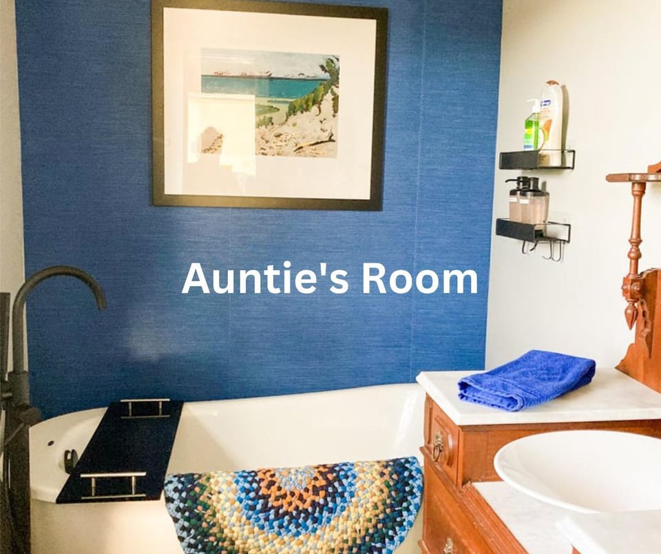 Bathroom, Bath
