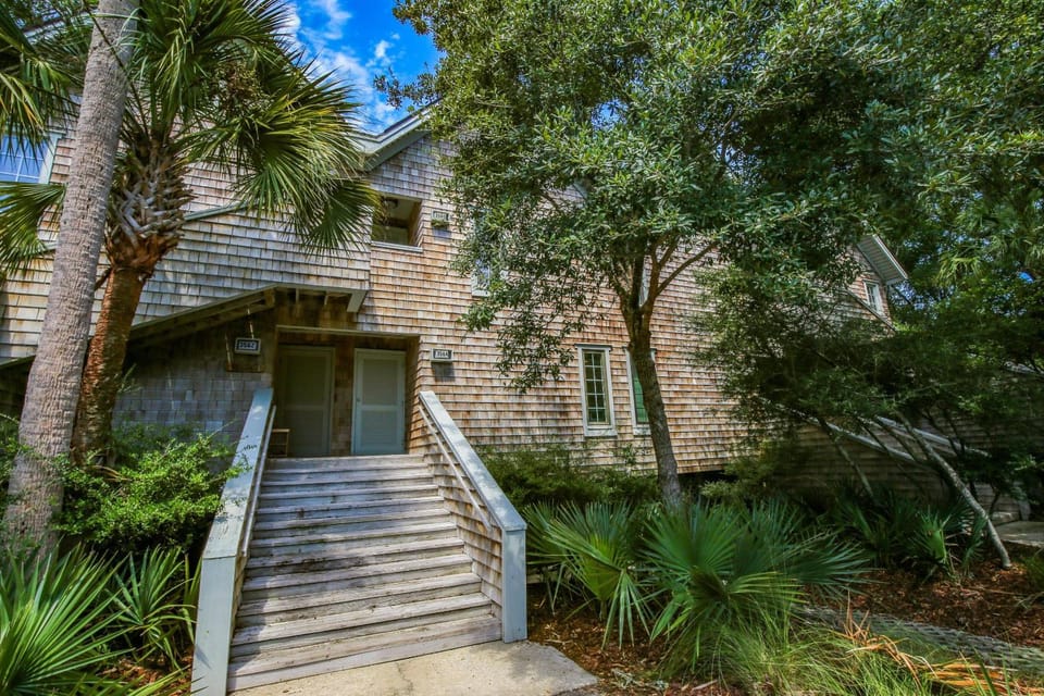 Sapphire Seascape Villa in Kiawah Island