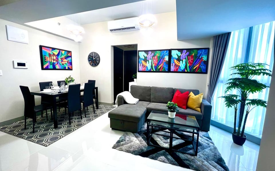 Living room, Dining area