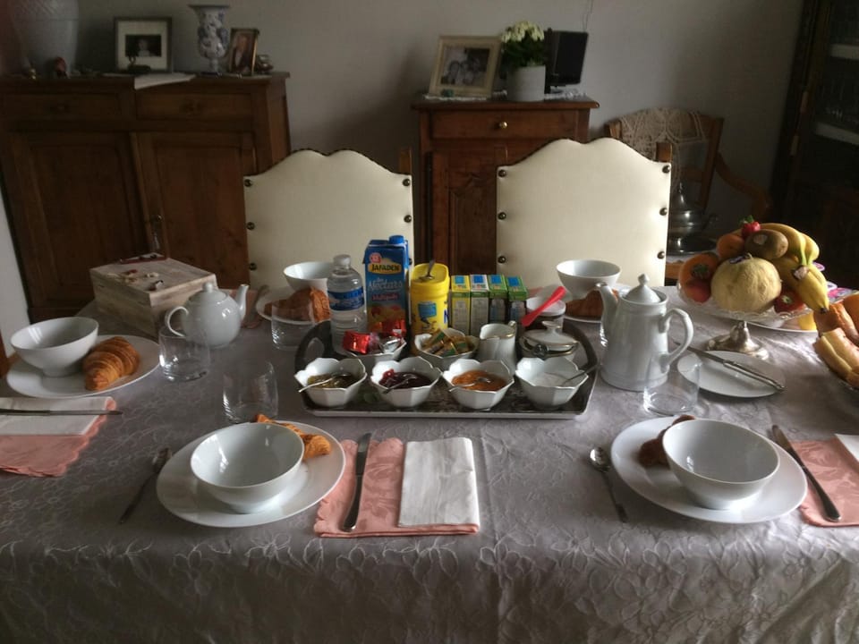 Continental breakfast