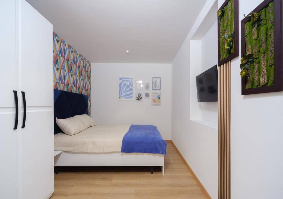 Bed, Bedroom, wardrobe